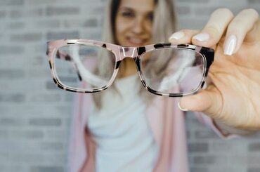 Jak prawidłowo czyścić i użytkować okulary?