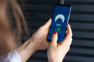 Prywatność i bezpieczeństwo w internecie — krótki poradnik