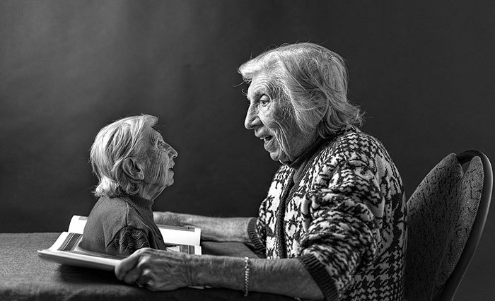 91-year-old-mother-playful-photography-elderly-women-strange-ones-tony-luciani-10